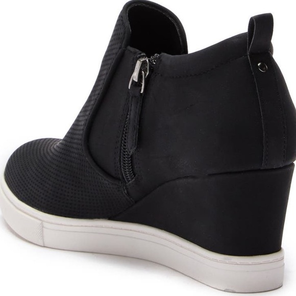 areya wedge sneaker